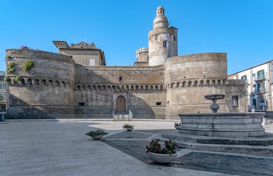 De schoonheid van het historische centrum en de stranden van Vasto